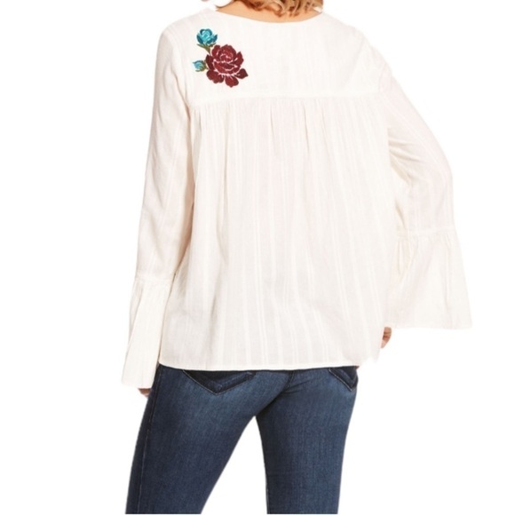 ARIAT Boho Embroidered Tassel Tie Bell Sleeve Blouse - Picture 2 of 7